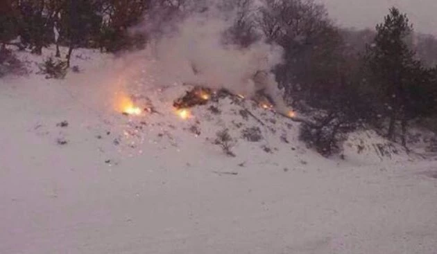 Σπάνιο φαινόμενο: Στην Κομοτηνή έπιασε φωτιά μέσα στο χιόνι (φωτο)